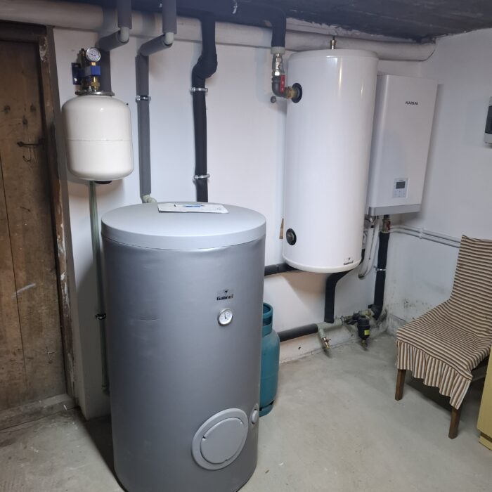 Montaż pompy ciepła w budynku – Blizne